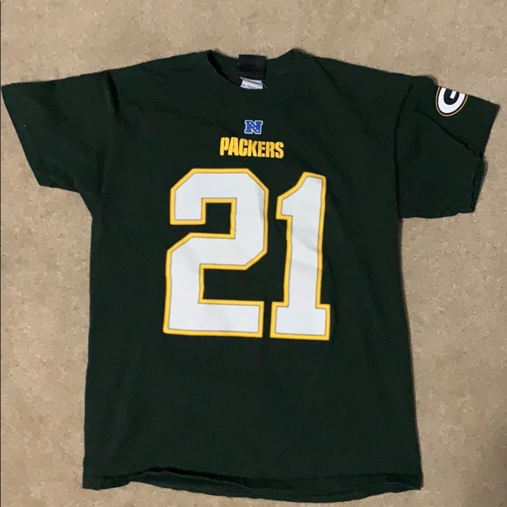 Green Bay Packers t-shirt.
